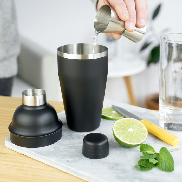 Ash: 18-Ounce Matte Black Cocktail Shaker by True (7867)